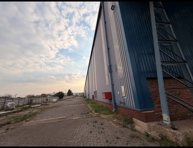 13,251M² WAREHOUSE FOR SALE IN WADEVILLE